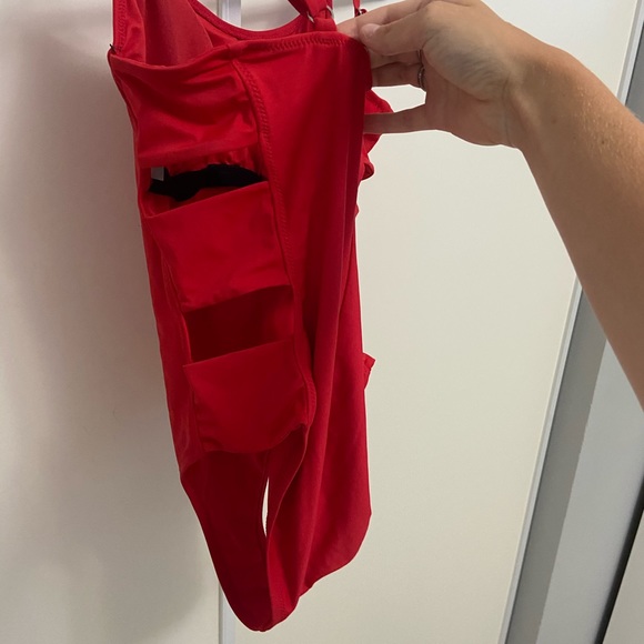 Stunning one piece Shade & Shore bathing suit - Picture 3 of 4